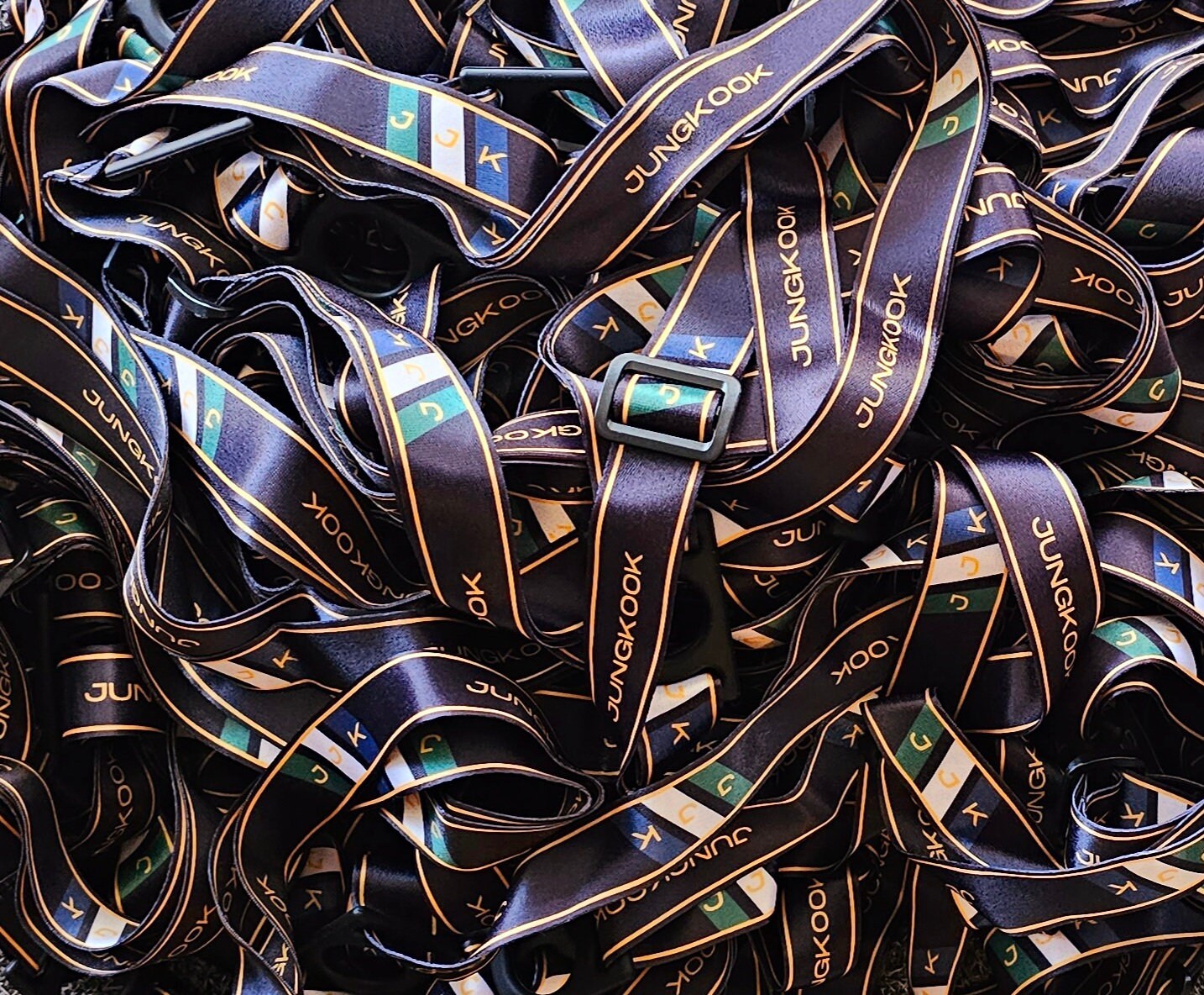 Golden inspired lightstick lanyard / fanlight lanyard / lightstick strap / lightstick holder / lightstick carrier